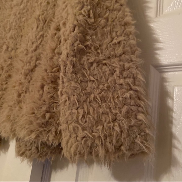 HOST PICK! BB Dakota Macy Shaggy Faux Fur Jacket - Picture 9 of 11
